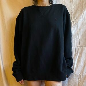 Tommy Hilfiger black crew neck size XL